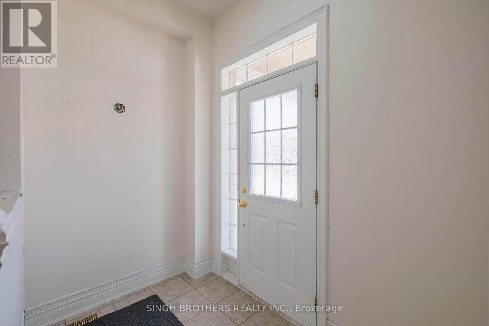 Property at 78 MAINARD CRESCENT image 3
