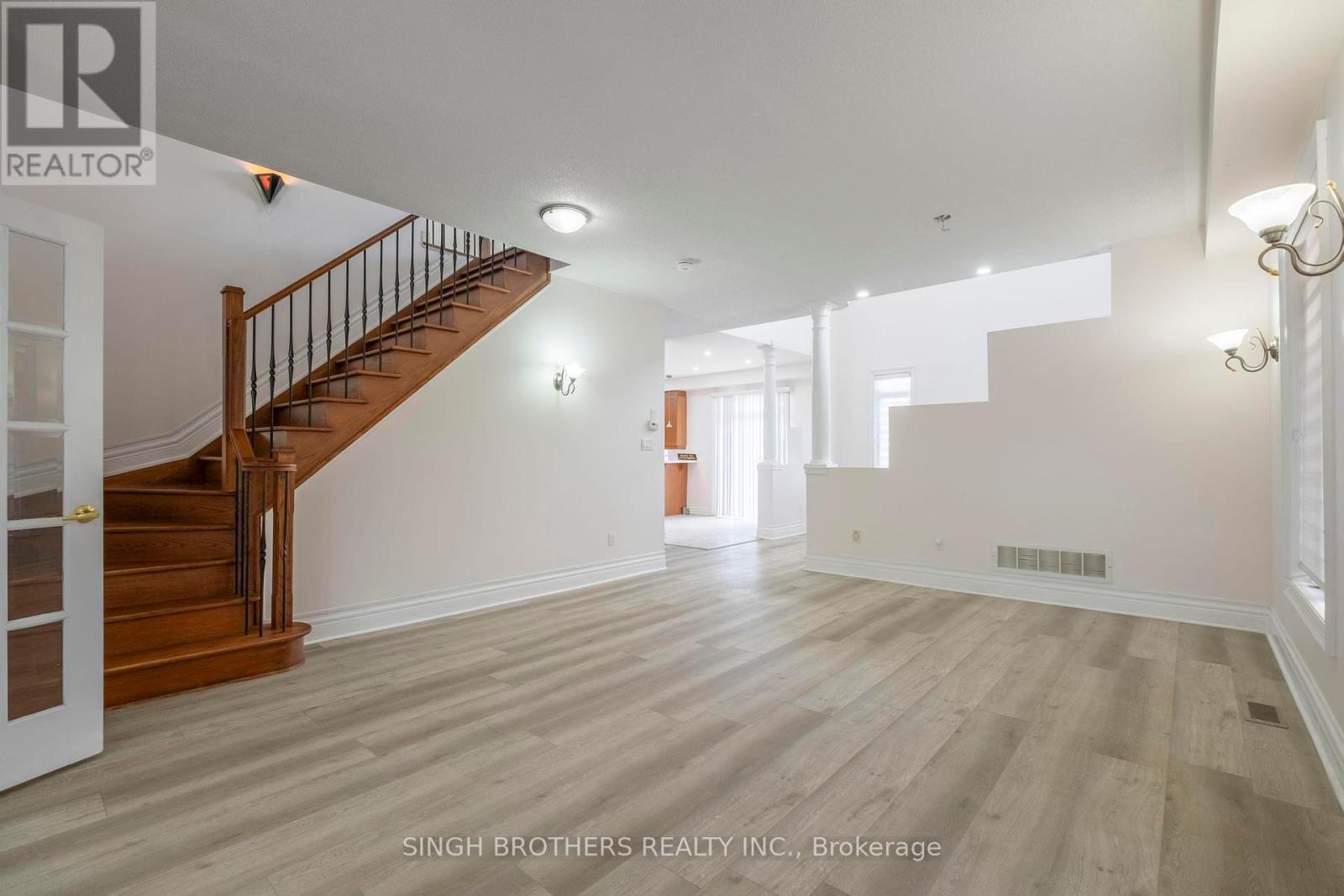 Property at 78 MAINARD CRESCENT image 5