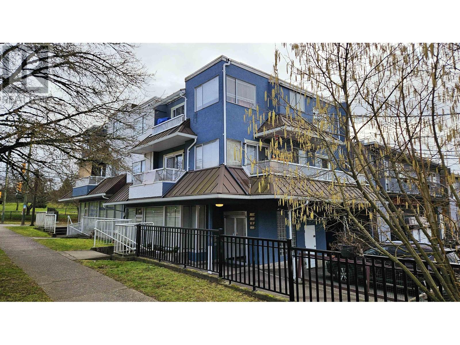 1992 Prestwick Drive, Vancouver, British Columbia  V5P 2E9 - Photo 2 - R2988336