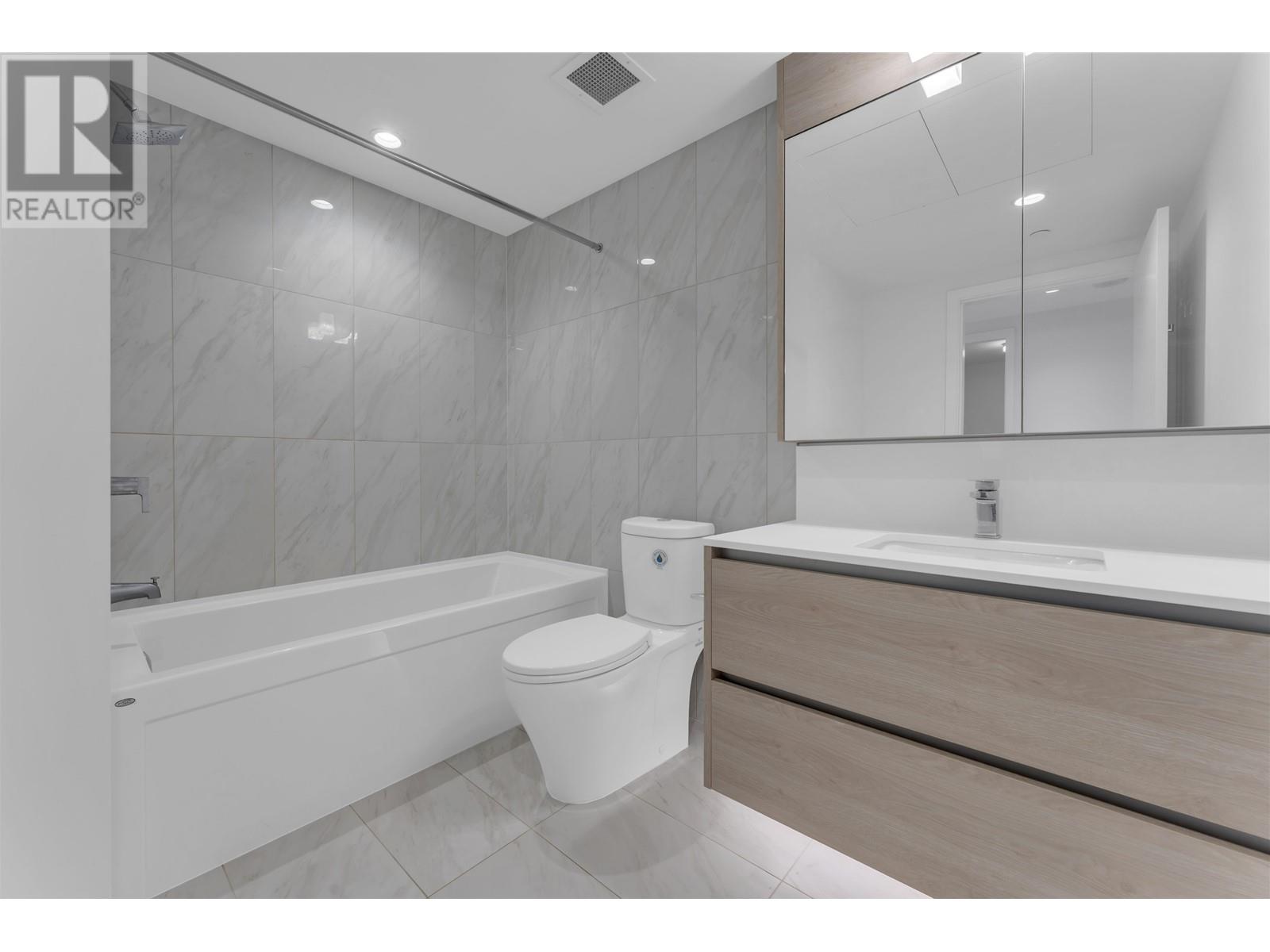 2203 2085 Skyline Court, Burnaby, British Columbia  V5C 0M6 - Photo 12 - R2987656