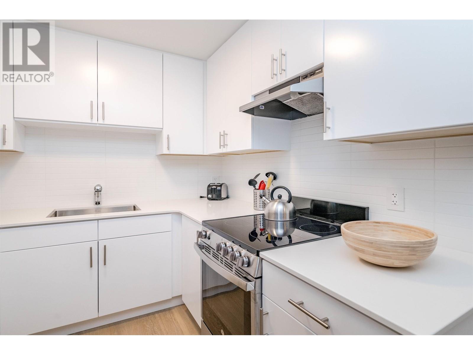 203 8690 Montcalm Street, Vancouver, British Columbia  V6P 4P8 - Photo 16 - R2987875
