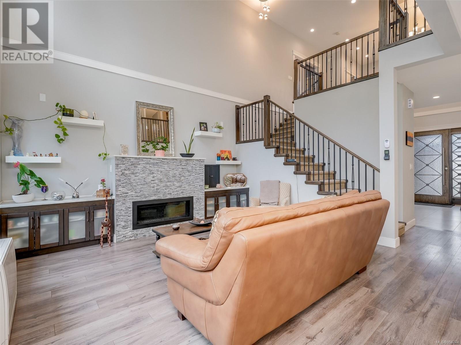 Property at 3521 Joy Close image 3