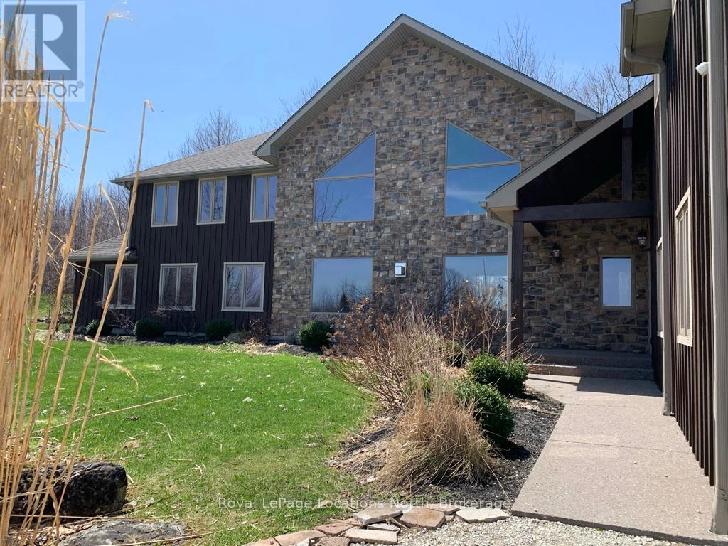 1416 County 124 Road, Clearview, Ontario  L0M 1H0 - Photo 2 - S12073155