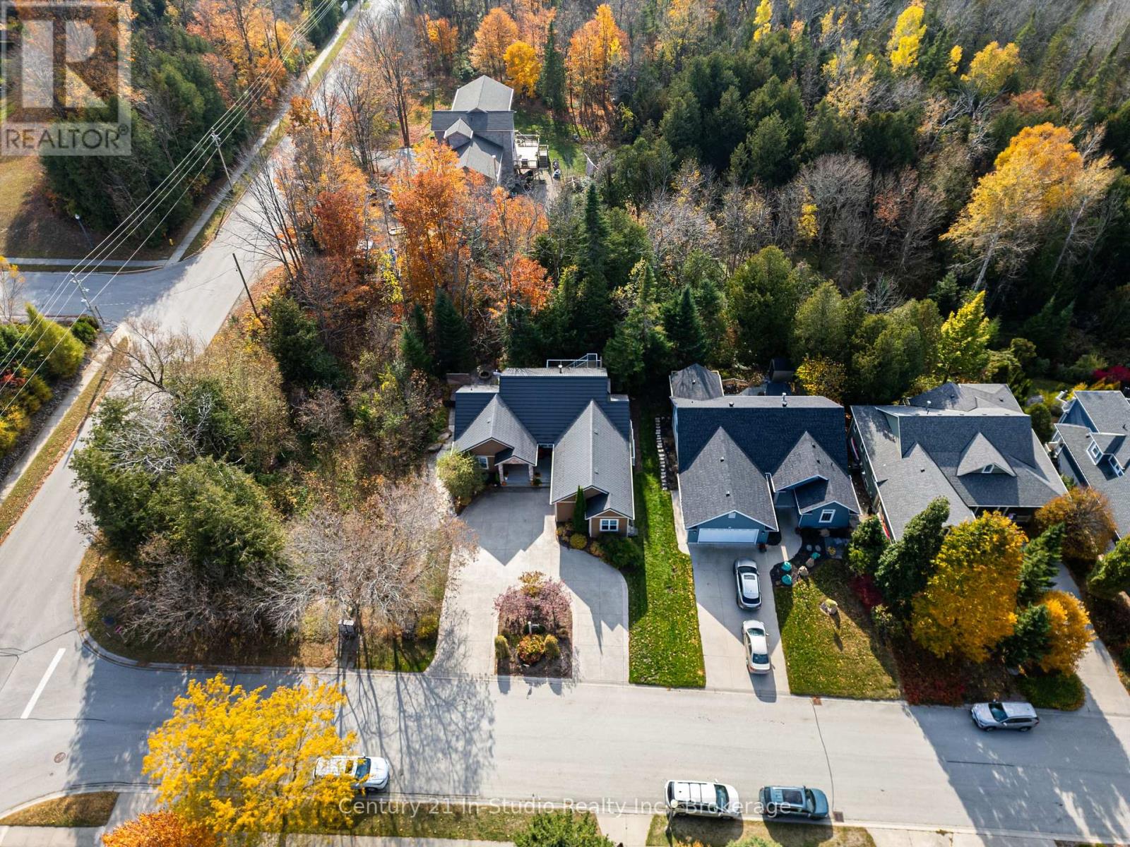 243 Summerhill Rd. Road, Saugeen Shores, Ontario  N0H 2L0 - Photo 4 - X12073173