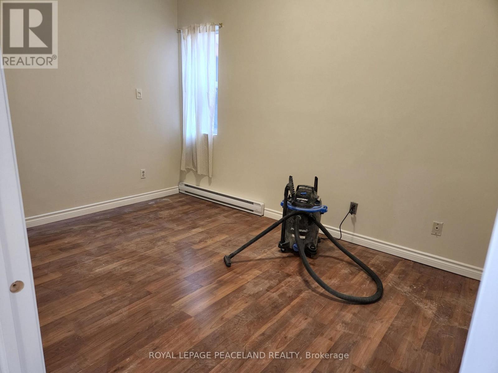 4 - 558 Spadina Crescent, Toronto, Ontario  M5S 2J9 - Photo 4 - C12073143