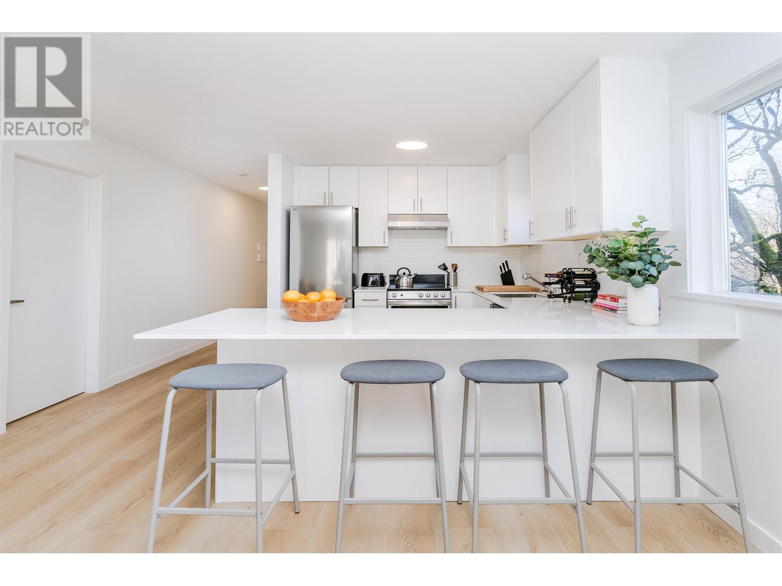 201 8690 Montcalm Street, Vancouver, British Columbia  V6P 4P8 - Photo 6 - R2987888
