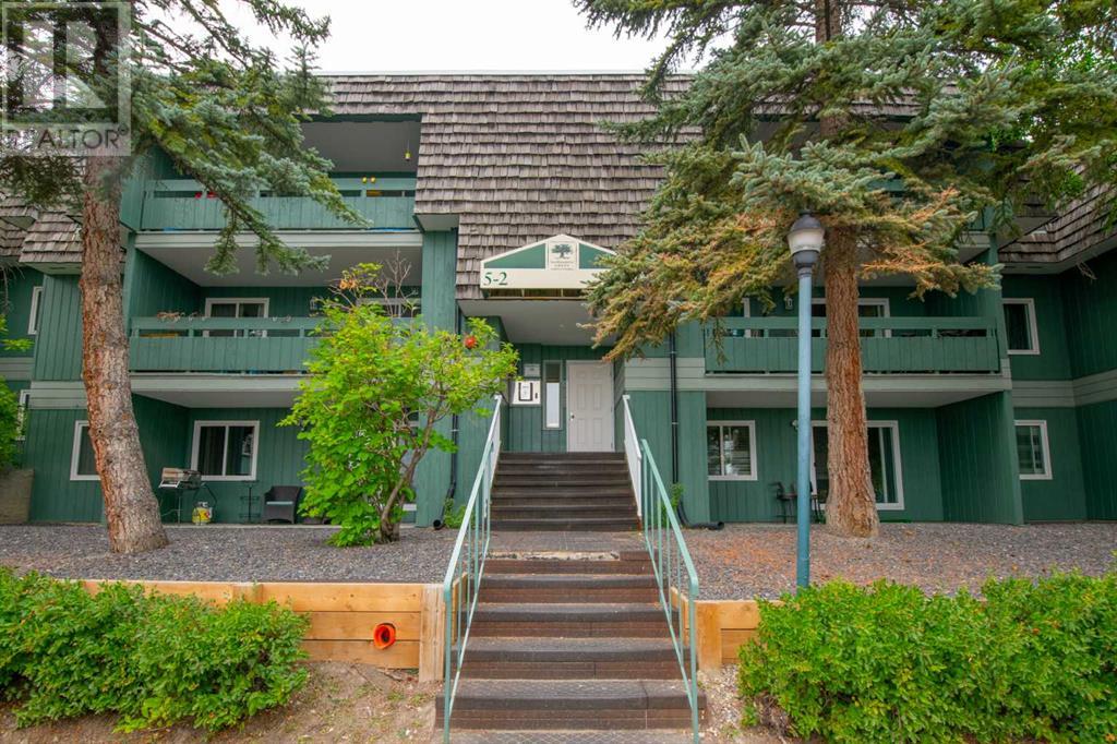 Property at 5107, 315 Southampton Drive SW image 1