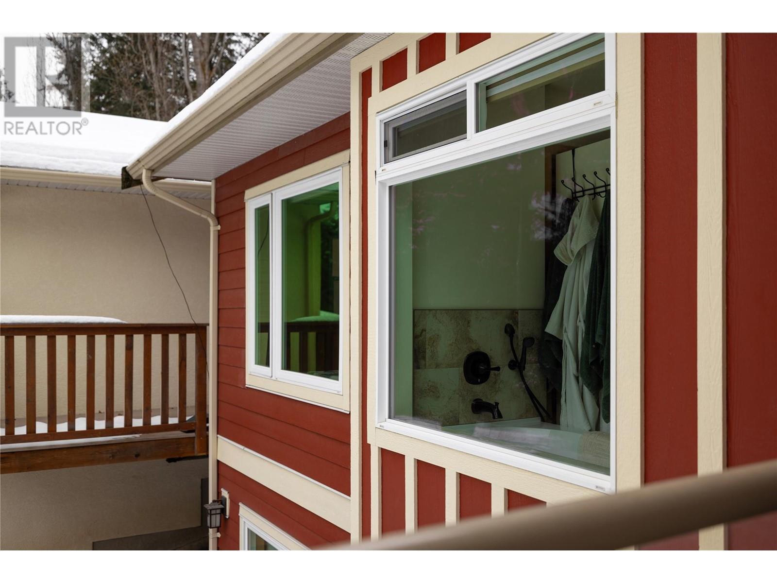 7868 Wallace Road, Vernon, British Columbia  V1B 3N2 - Photo 22 - 10333783