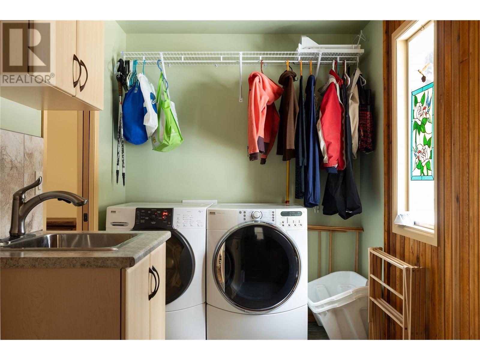 Property at 7868 Wallace Road image 3