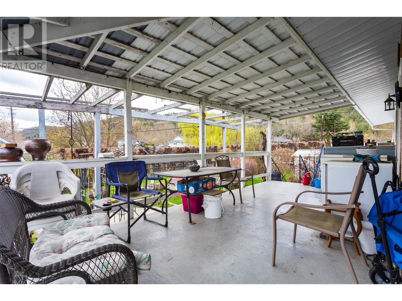 Property at 1911 Cross Road image 4