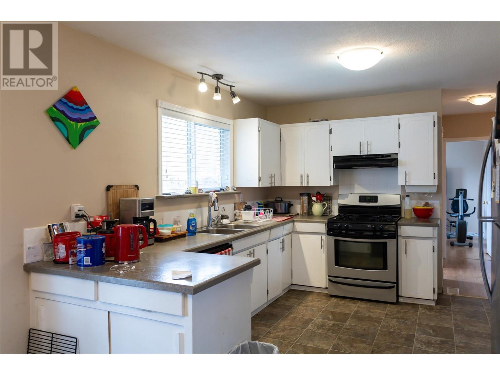 1911 Cross Road, Kelowna, British Columbia  V1V 2E4 - Photo 9 - 10342729
