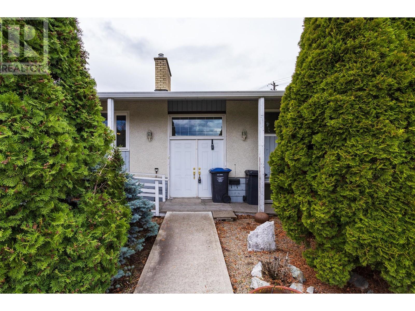 1911 Cross Road, Kelowna, British Columbia  V1V 2E4 - Photo 3 - 10342729