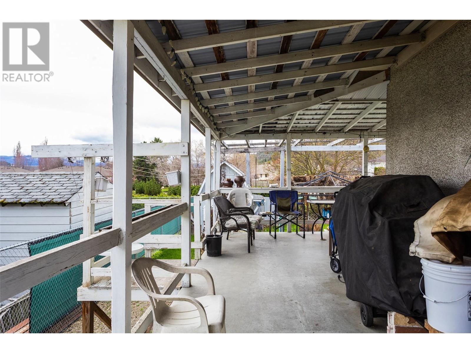 1911 Cross Road, Kelowna, British Columbia  V1V 2E4 - Photo 26 - 10342729