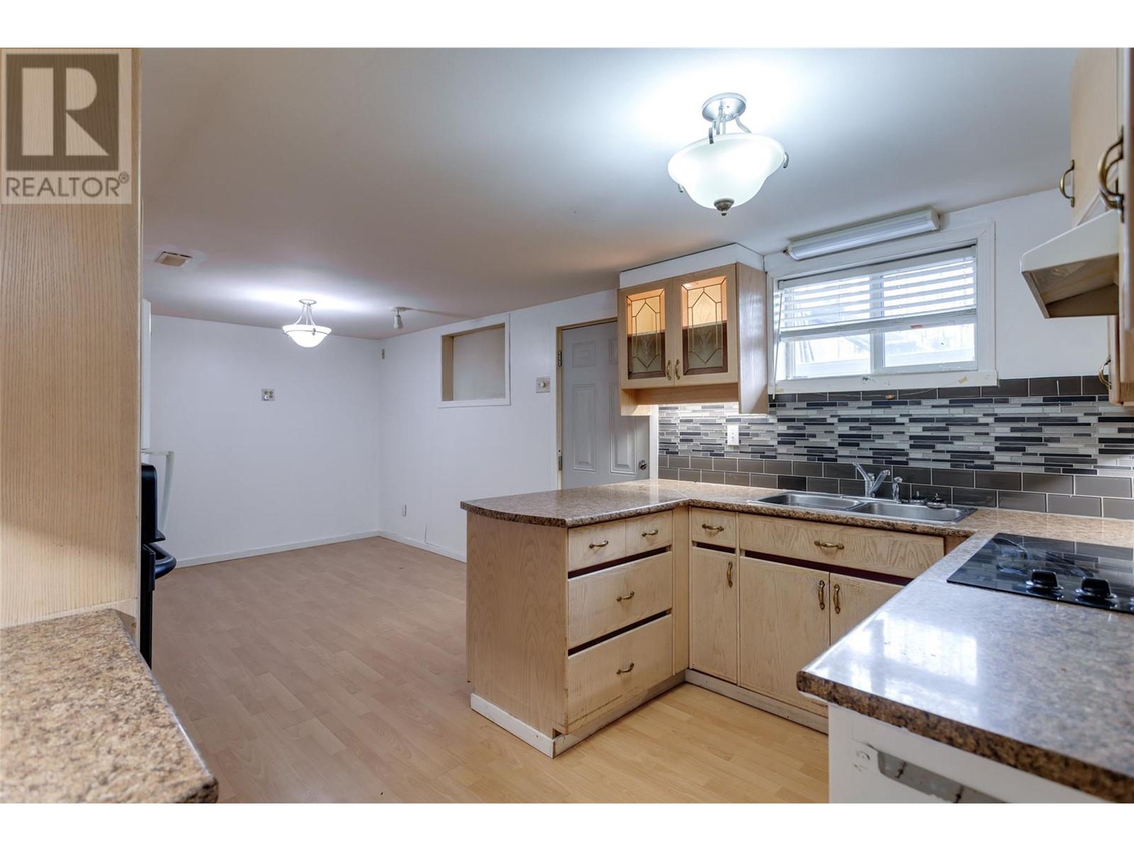 1911 Cross Road, Kelowna, British Columbia  V1V 2E4 - Photo 34 - 10342729