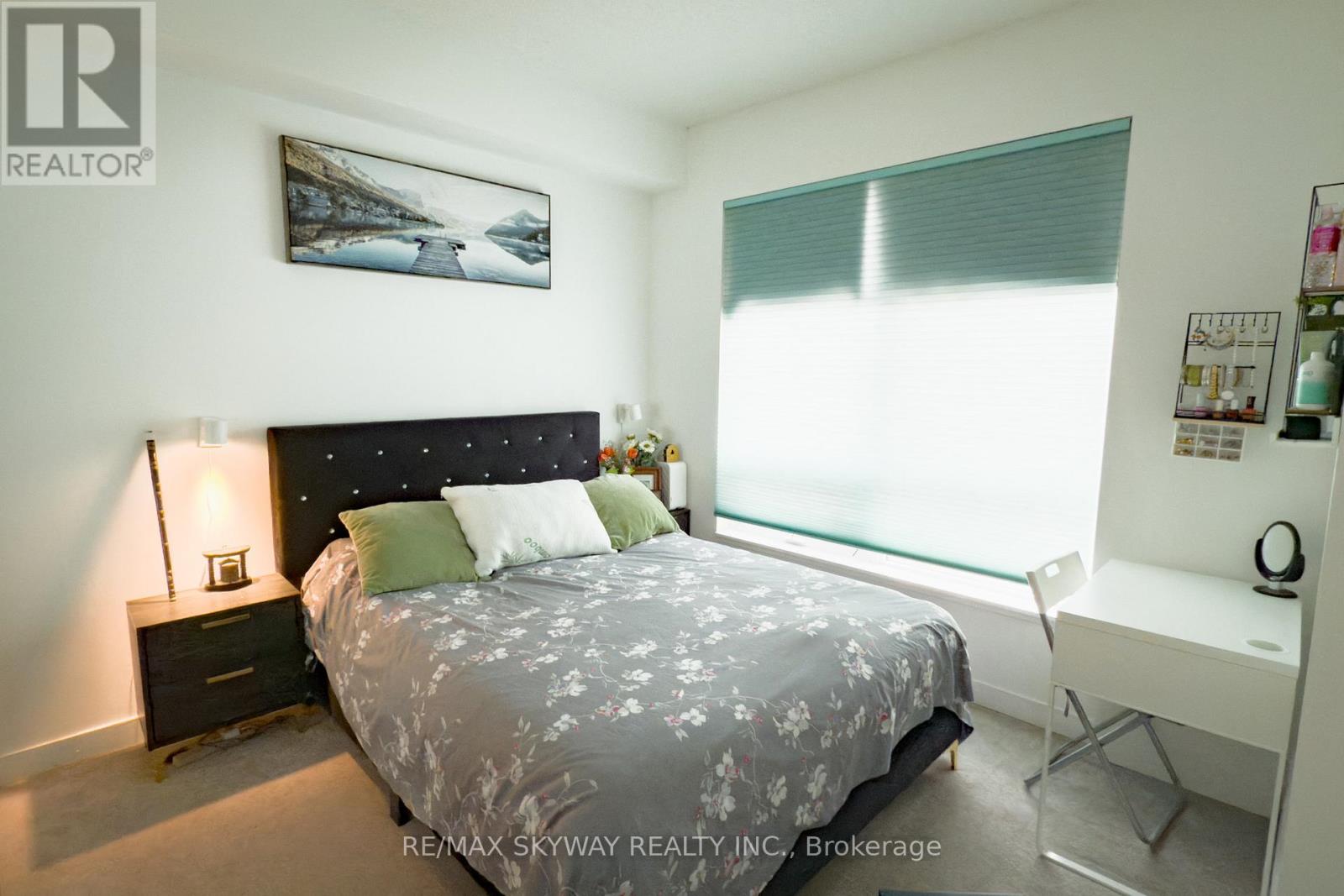 912 - 840 Queens Plate Drive, Toronto (West Humber-Clairville), Ontario  M9W 7J9 - Photo 8 - W12073185
