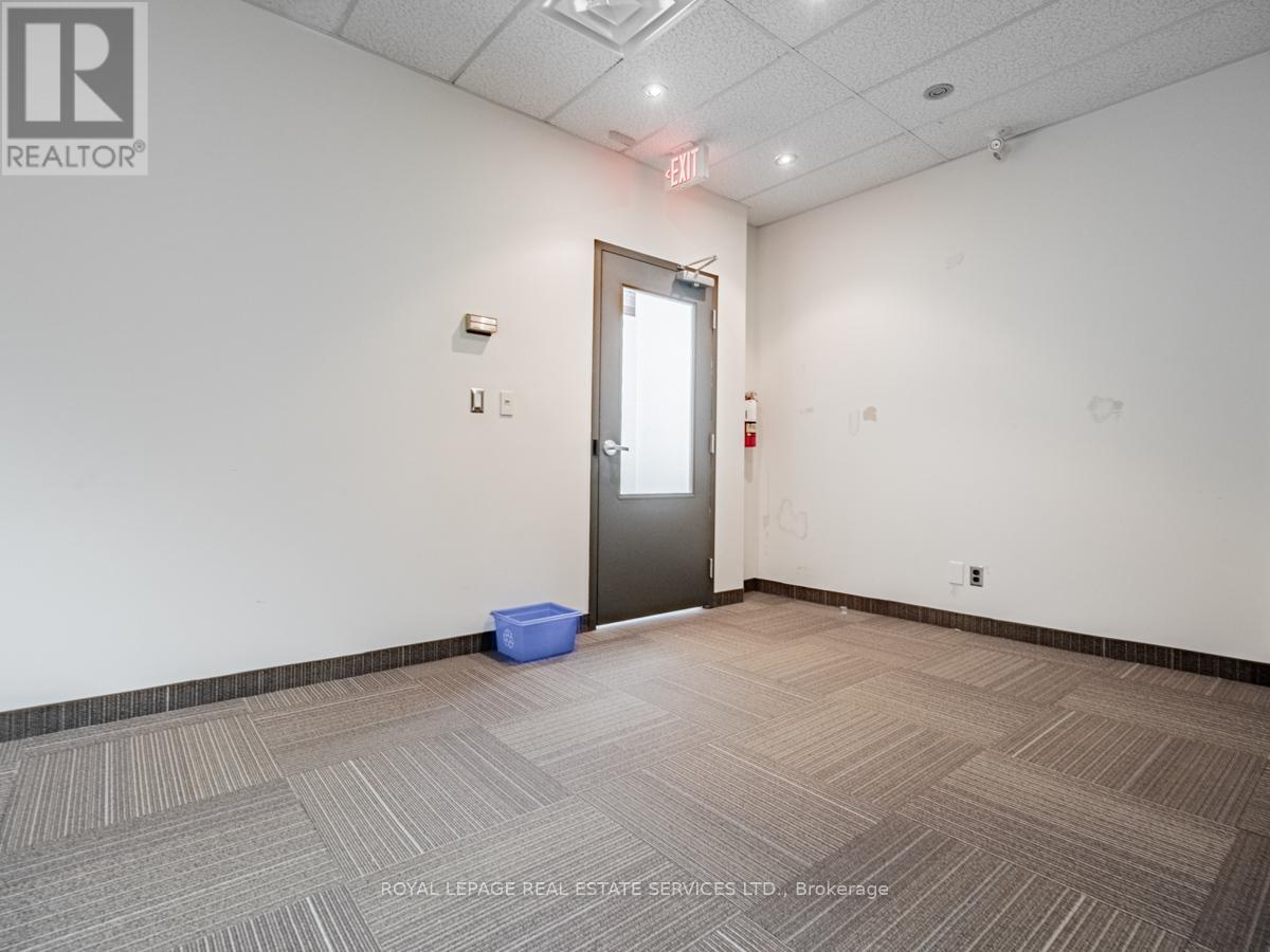 200a - 2180 Meadowvale Boulevard, Mississauga, Ontario  L5N 5S3 - Photo 2 - W12073201