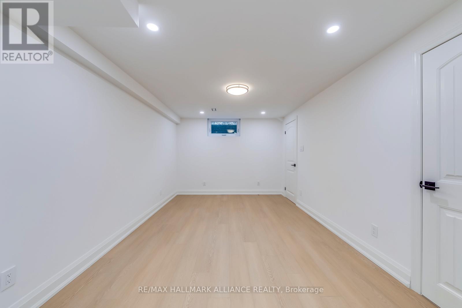 134 Abbey Court, Oakville, Ontario  L6J 4L1 - Photo 36 - W12073212