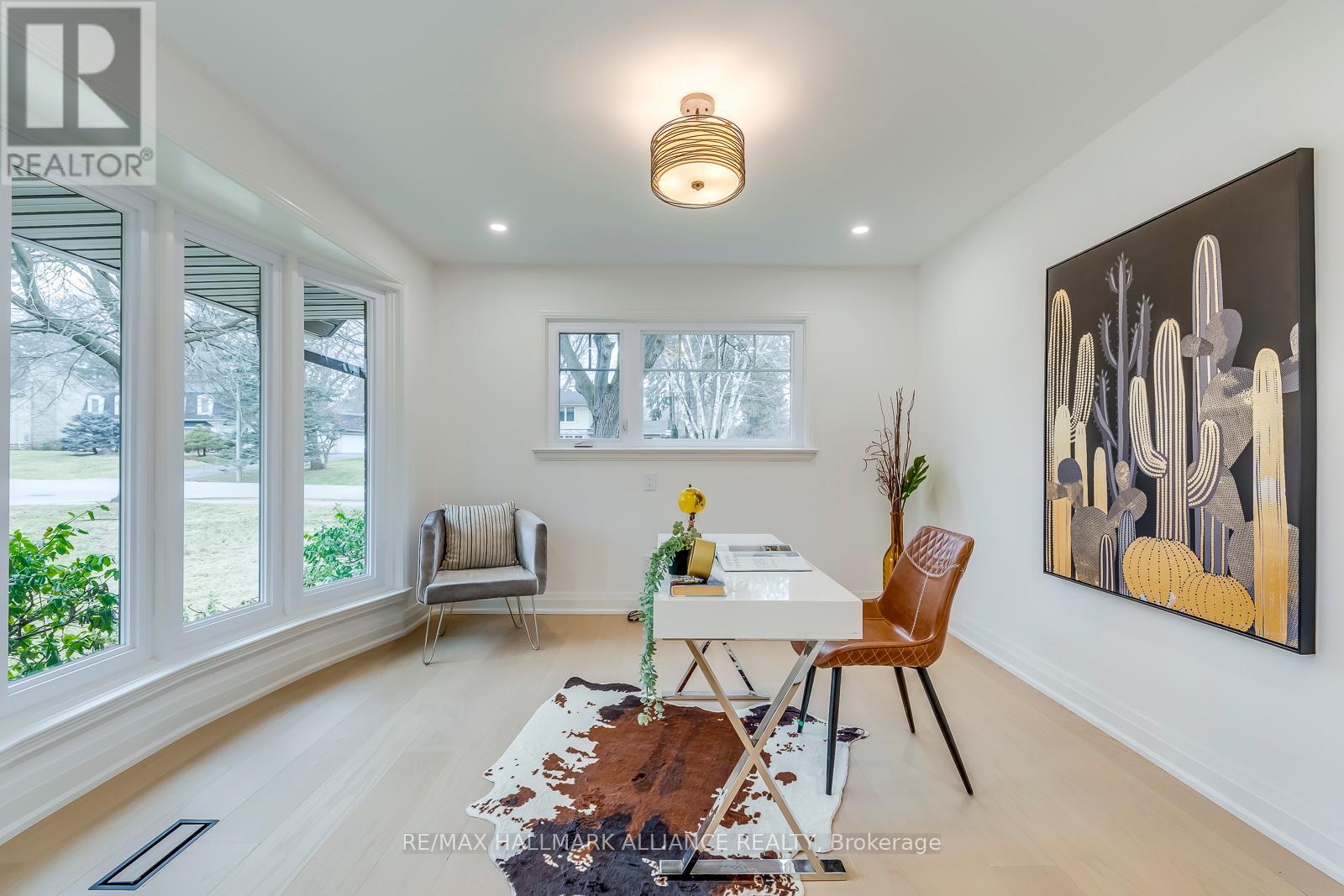 Property at 134 ABBEY COURT image 5