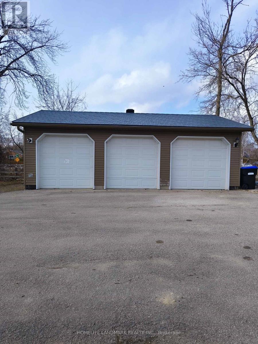 155 Lakeshore Boulevard, Innisfil, Ontario  L0L 1R0 - Photo 19 - N12069723