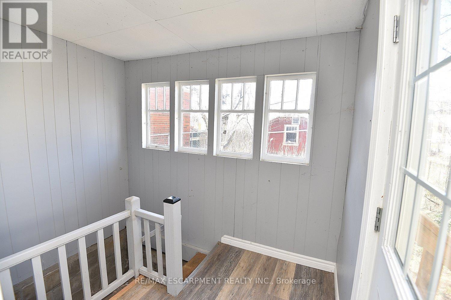 295 Paling Avenue, Hamilton, Ontario  L8H 5J8 - Photo 17 - X12073206