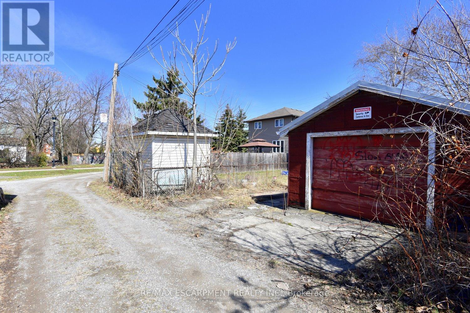 295 Paling Avenue, Hamilton, Ontario  L8H 5J8 - Photo 20 - X12073206
