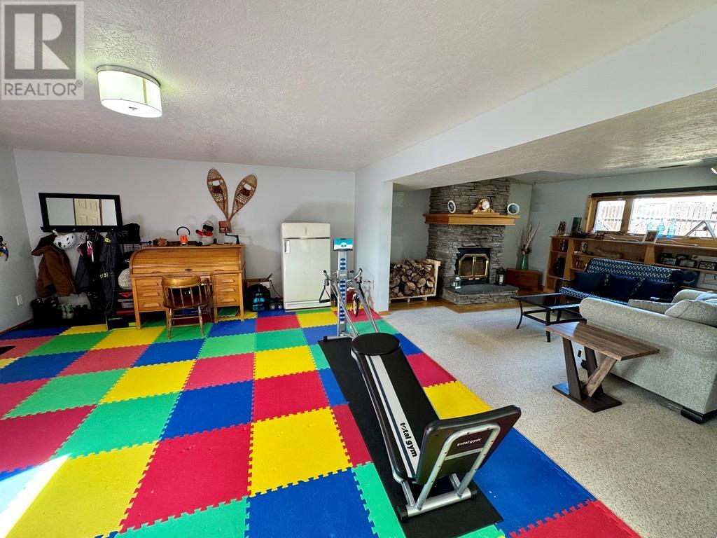 1708 Cedarwood Court, Dawson Creek, British Columbia  V1G 4L8 - Photo 19 - 10342825