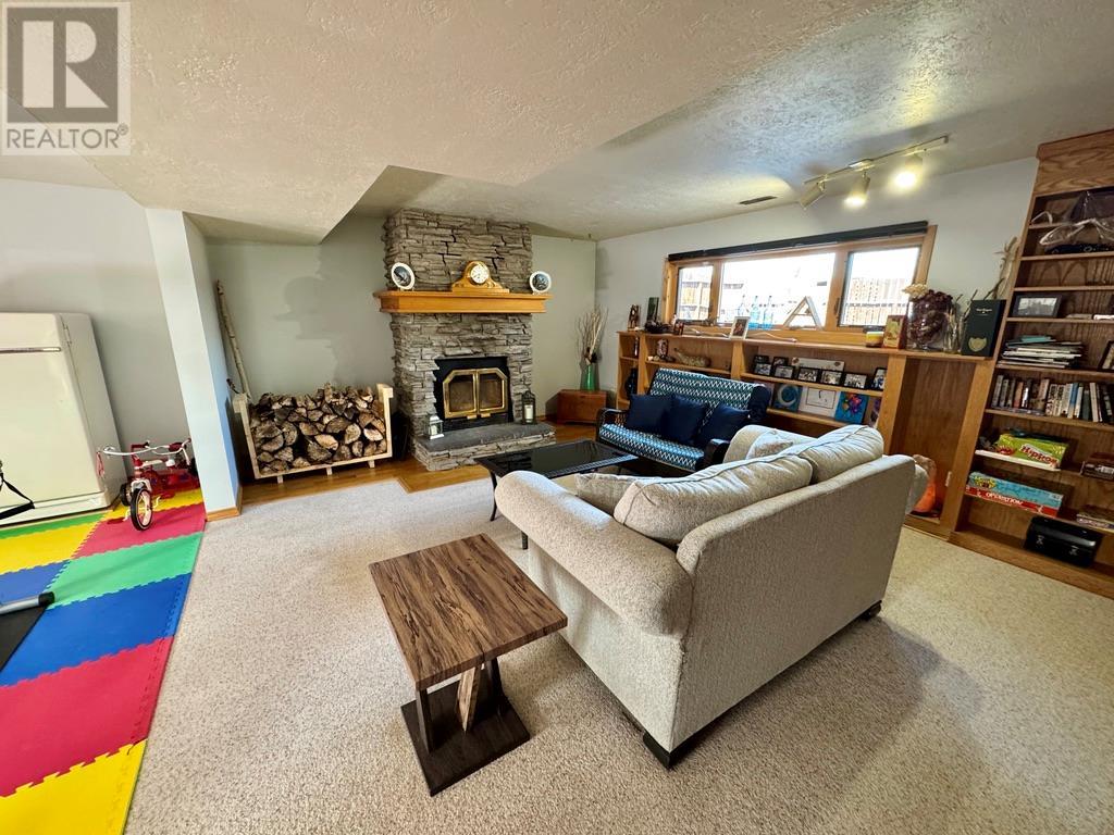 1708 Cedarwood Court, Dawson Creek, British Columbia  V1G 4L8 - Photo 23 - 10342825