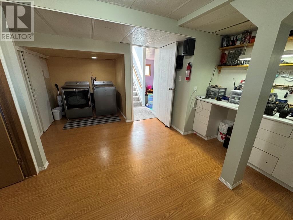 1708 Cedarwood Court, Dawson Creek, British Columbia  V1G 4L8 - Photo 29 - 10342825