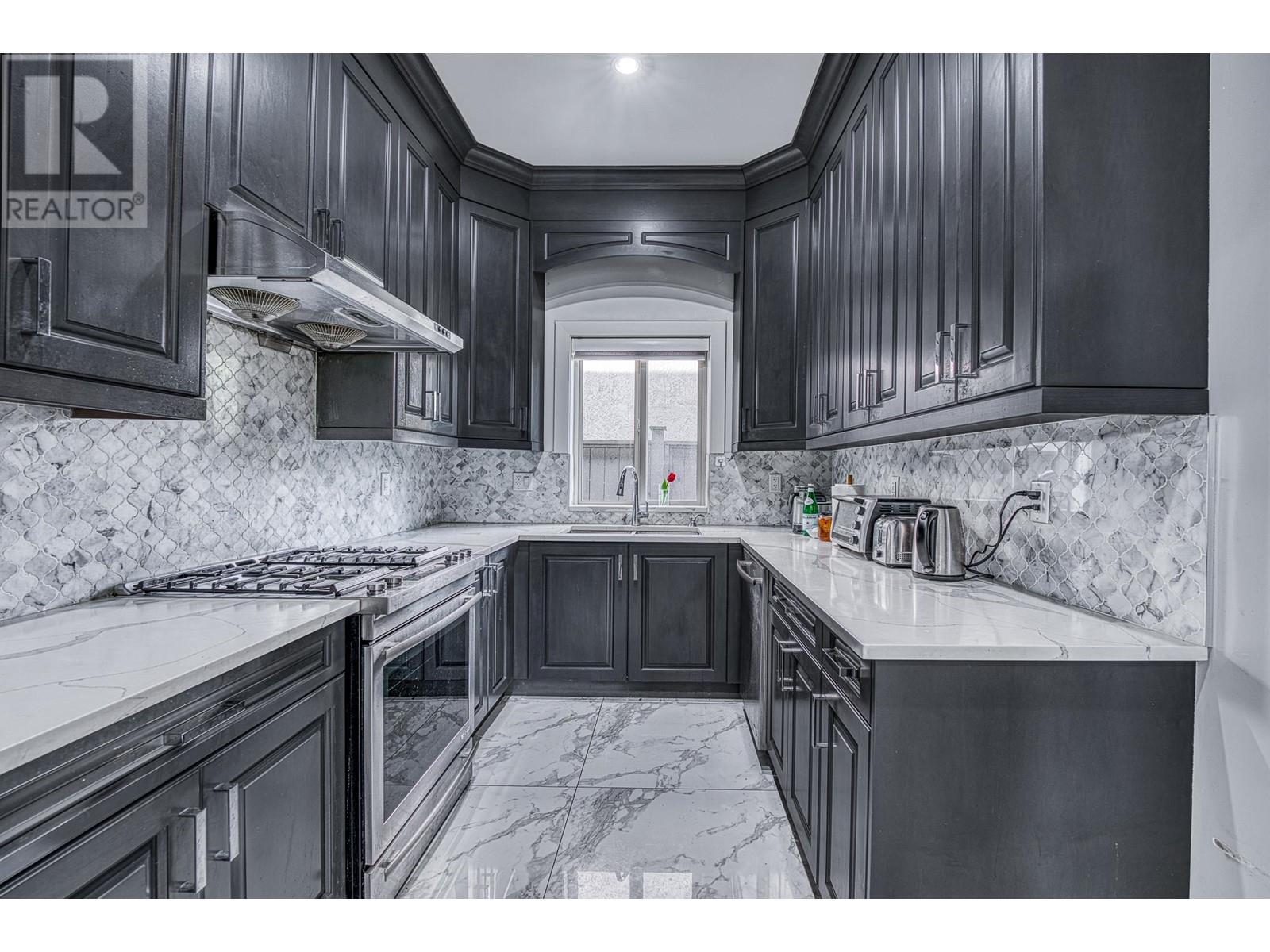 6380 No. 1 Road, Richmond, British Columbia  V7C 1T3 - Photo 12 - R2988530