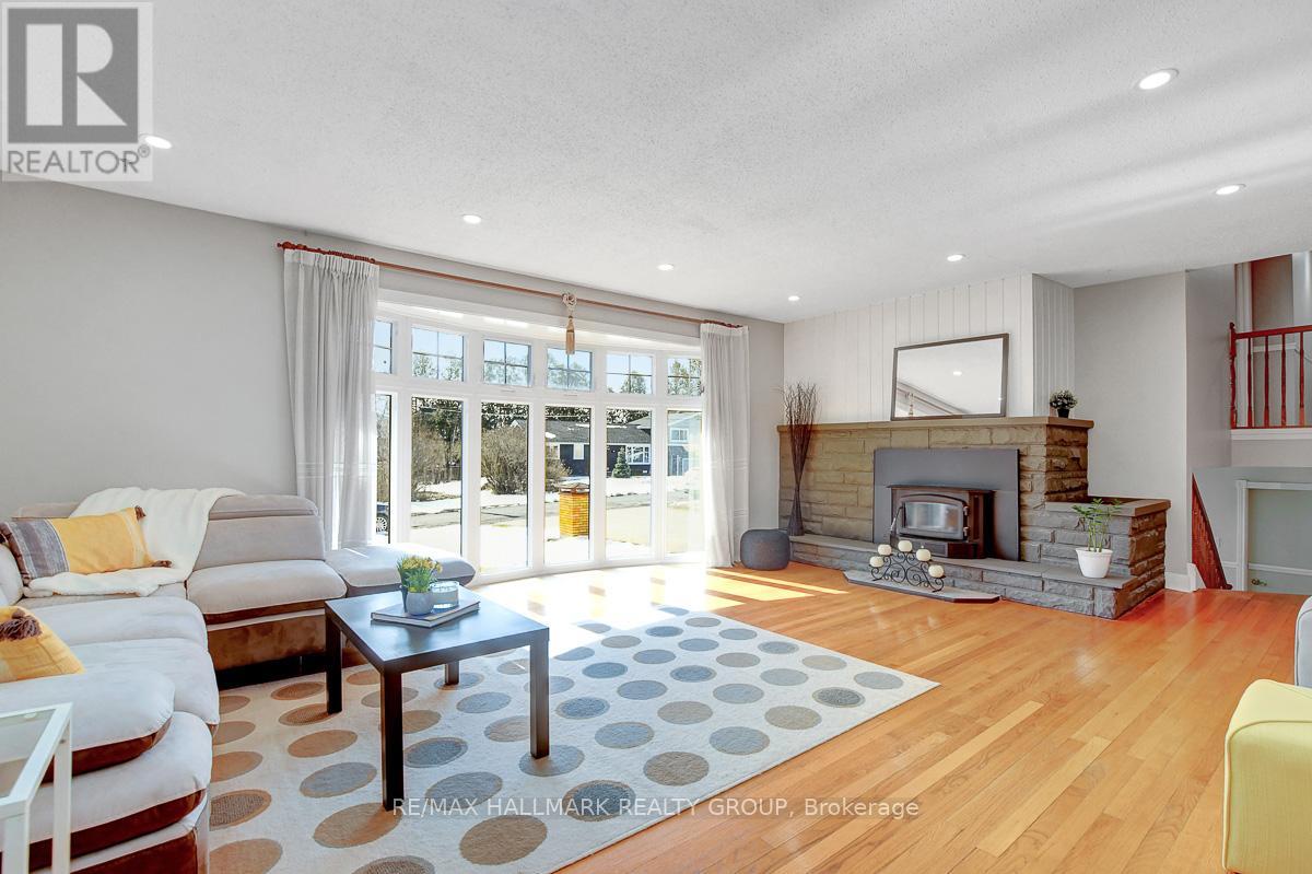 17 Brigade Avenue, Ottawa, Ontario  K2S 1J5 - Photo 12 - X12073231