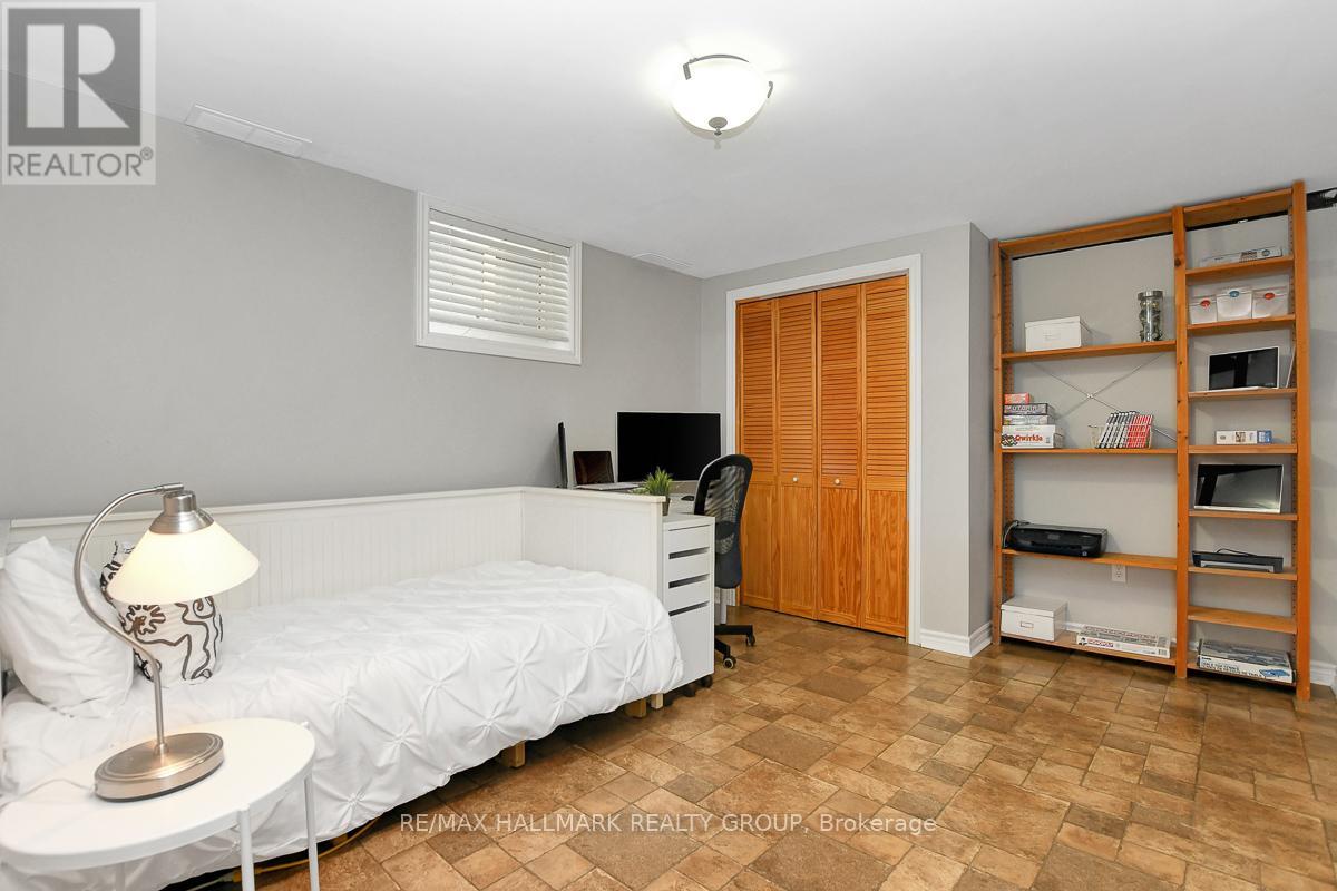 17 Brigade Avenue, Ottawa, Ontario  K2S 1J5 - Photo 40 - X12073231
