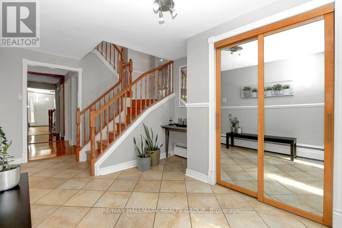 17 Brigade Avenue, Ottawa, Ontario  K2S 1J5 - Photo 8 - X12073231
