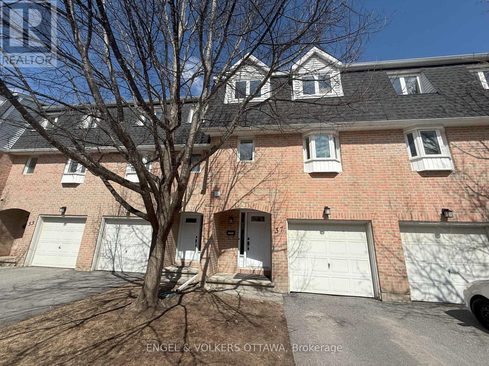 37 LIGHTFOOT PLACE, Ottawa, Ontario