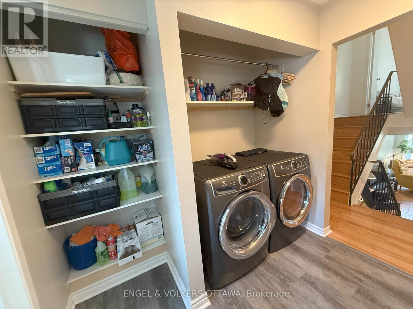 37 Lightfoot Place, Ottawa, Ontario  K2L 3M6 - Photo 10 - X12073252