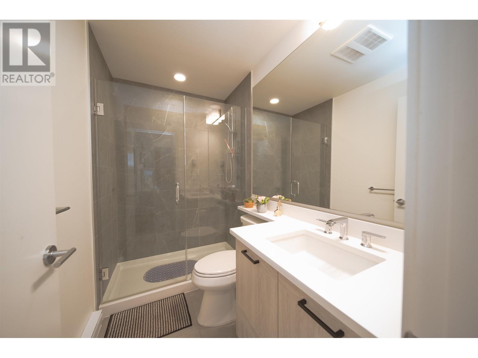 103 7579 16th Street, Burnaby, British Columbia  V3N 0H7 - Photo 11 - R2988606