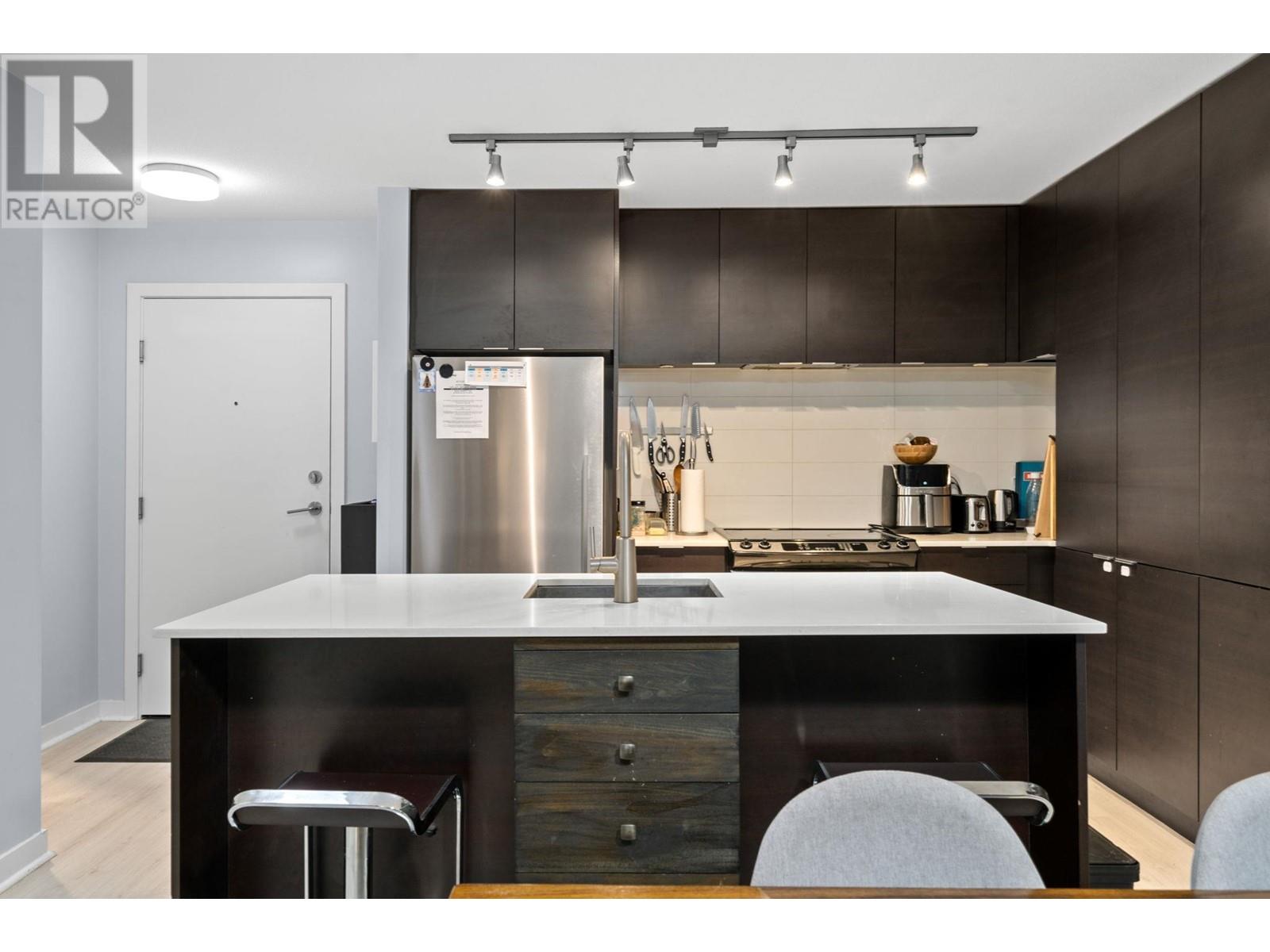 204 1679 Lloyd Avenue, North Vancouver, British Columbia  V7P 0A9 - Photo 14 - R2988636