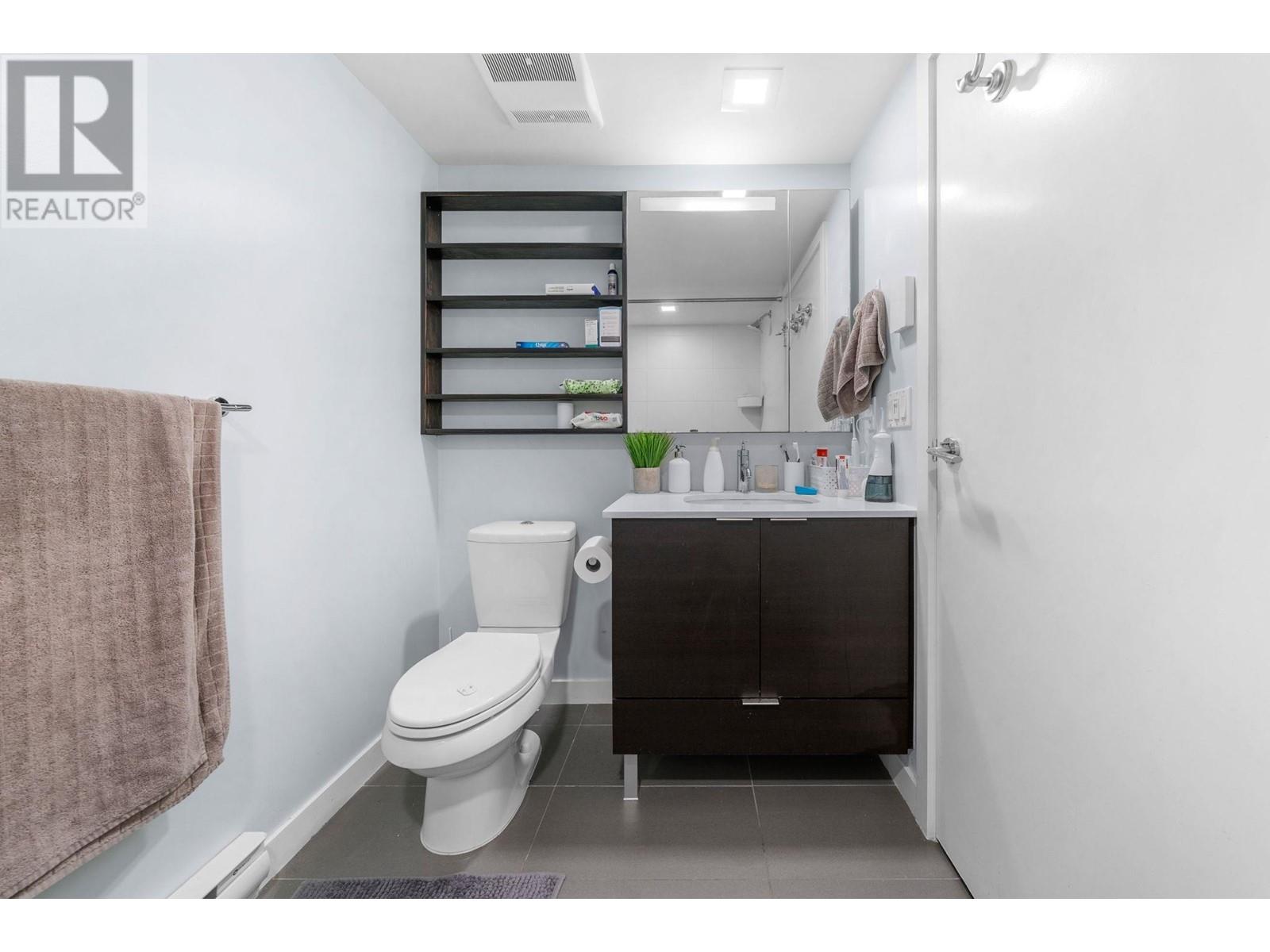 204 1679 Lloyd Avenue, North Vancouver, British Columbia  V7P 0A9 - Photo 27 - R2988636