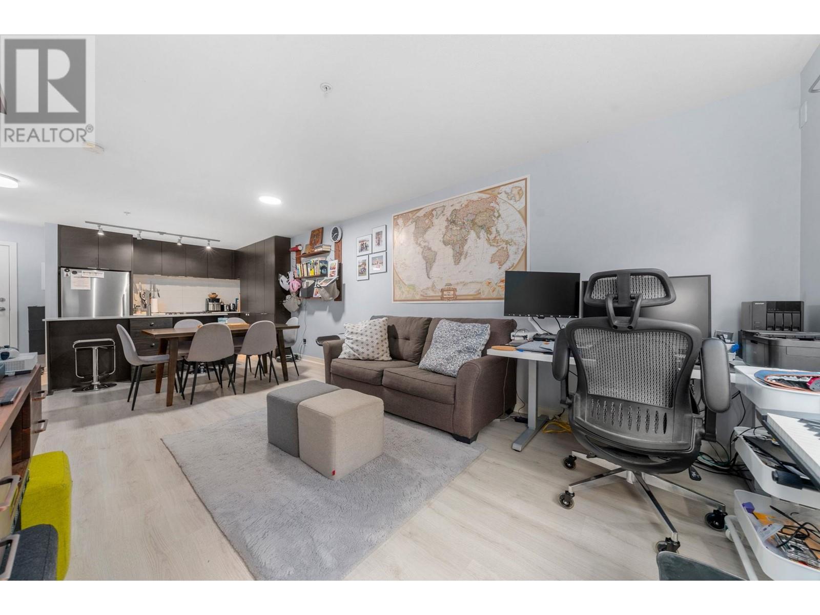 204 1679 Lloyd Avenue, North Vancouver, British Columbia  V7P 0A9 - Photo 5 - R2988636