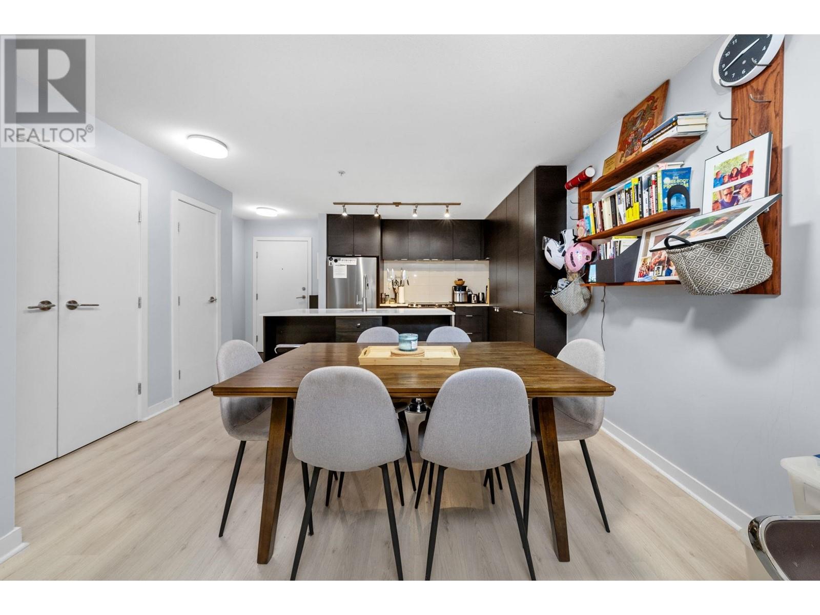 204 1679 Lloyd Avenue, North Vancouver, British Columbia  V7P 0A9 - Photo 8 - R2988636