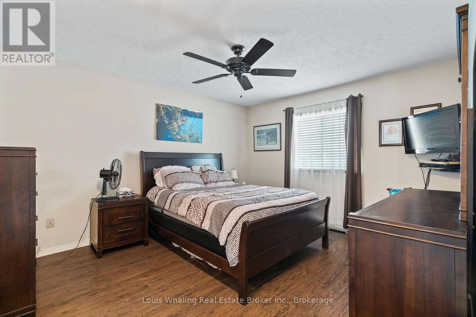 67 3rd Street, Hanover, Ontario  N4N 3H8 - Photo 12 - X12073226