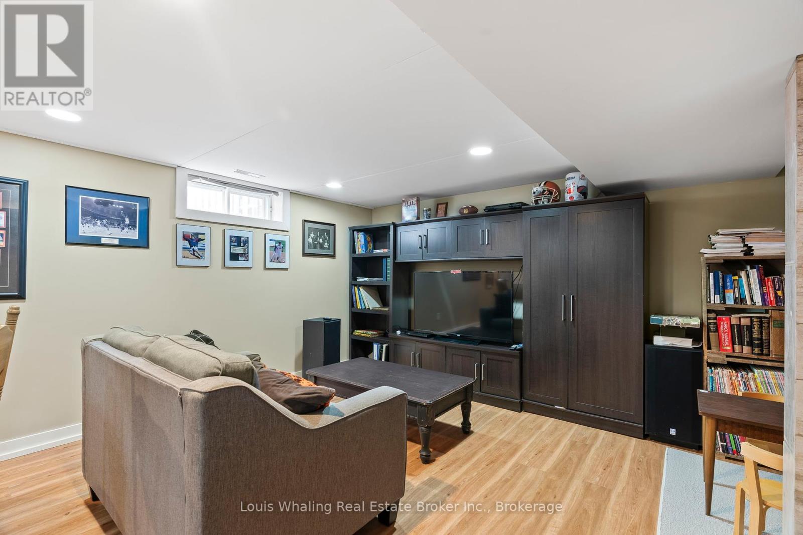67 3rd Street, Hanover, Ontario  N4N 3H8 - Photo 15 - X12073226
