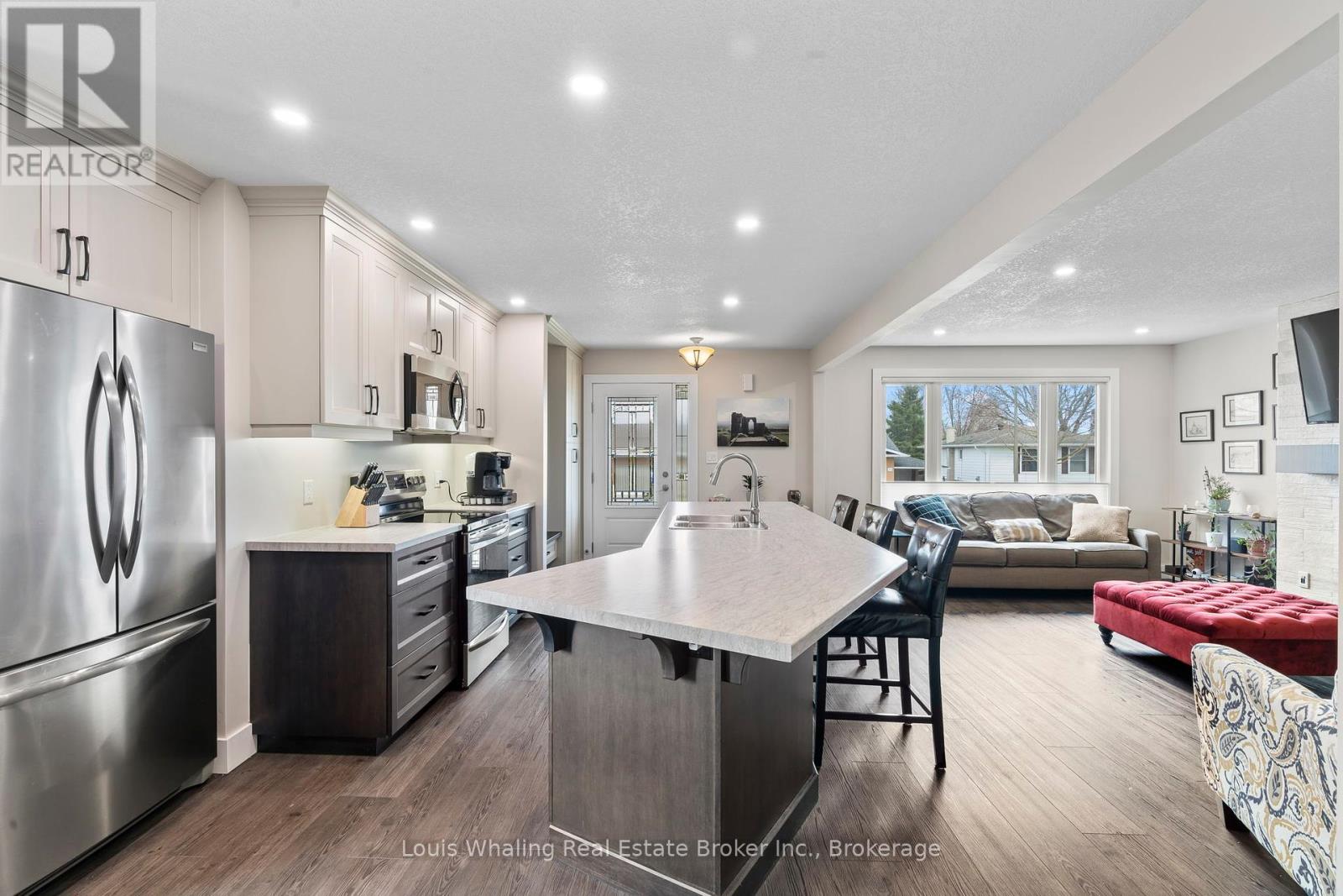 Property at 67 3RD STREET image 4