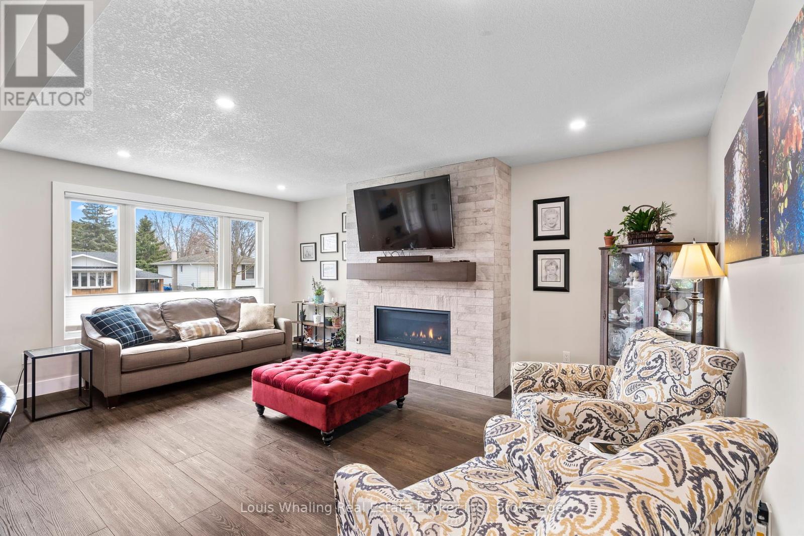 67 3rd Street, Hanover, Ontario  N4N 3H8 - Photo 7 - X12073226