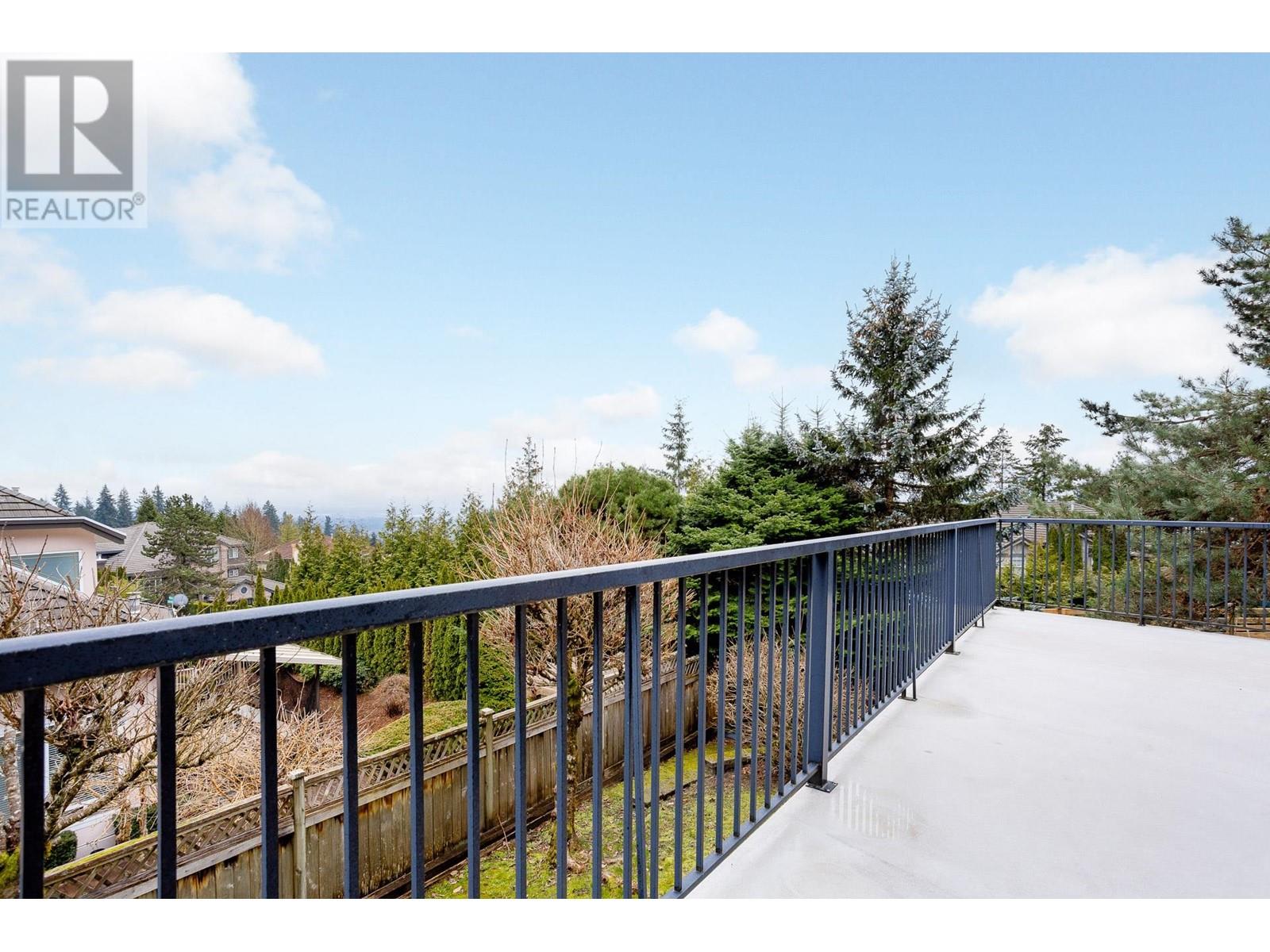 3040 Sienna Court, Coquitlam, British Columbia  V3E 3N7 - Photo 15 - R2988626