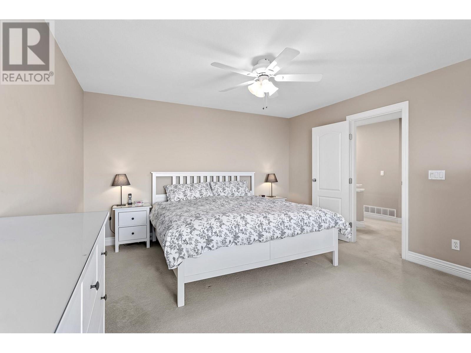 3040 Sienna Court, Coquitlam, British Columbia  V3E 3N7 - Photo 23 - R2988626