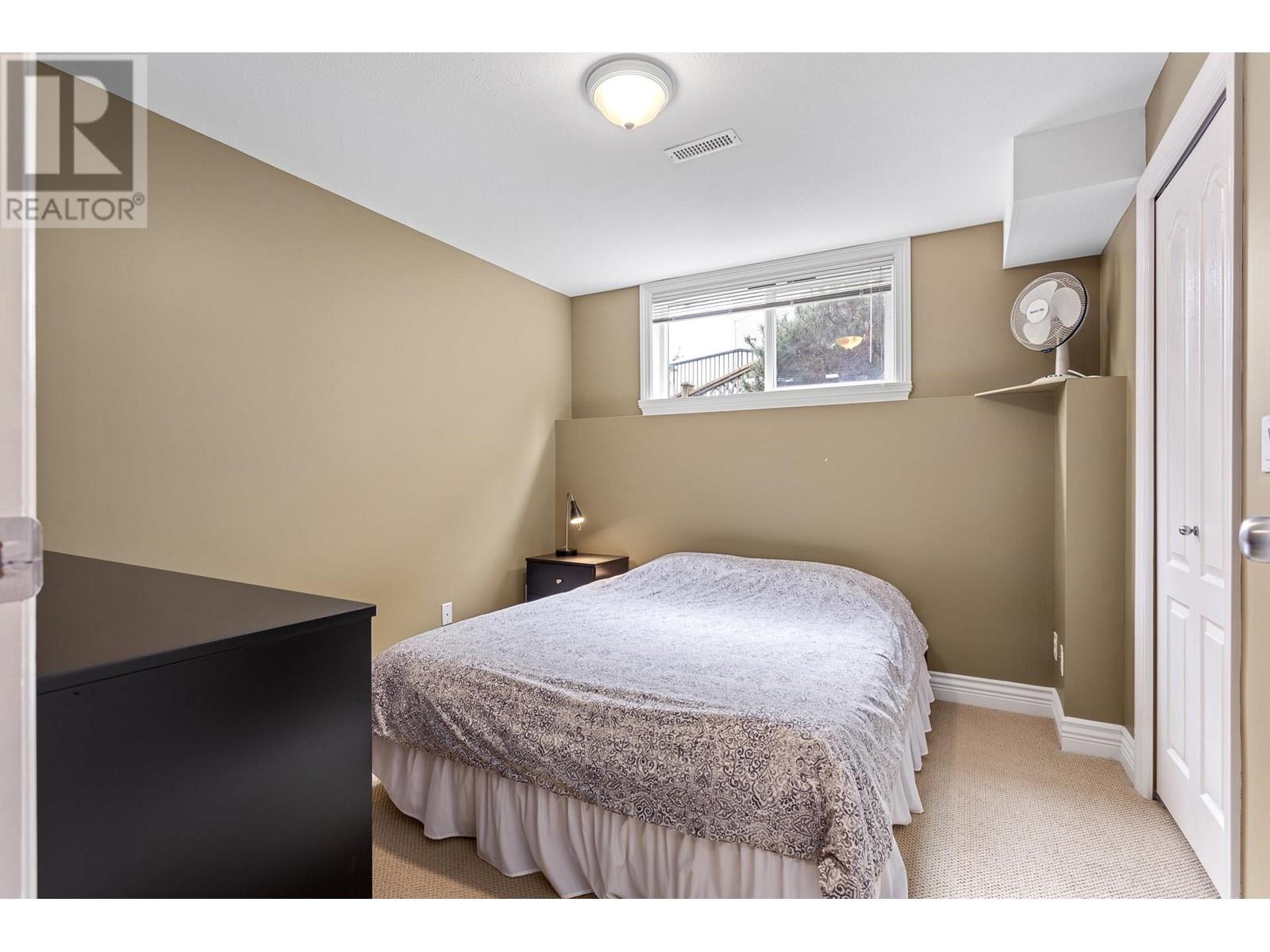 3040 Sienna Court, Coquitlam, British Columbia  V3E 3N7 - Photo 33 - R2988626