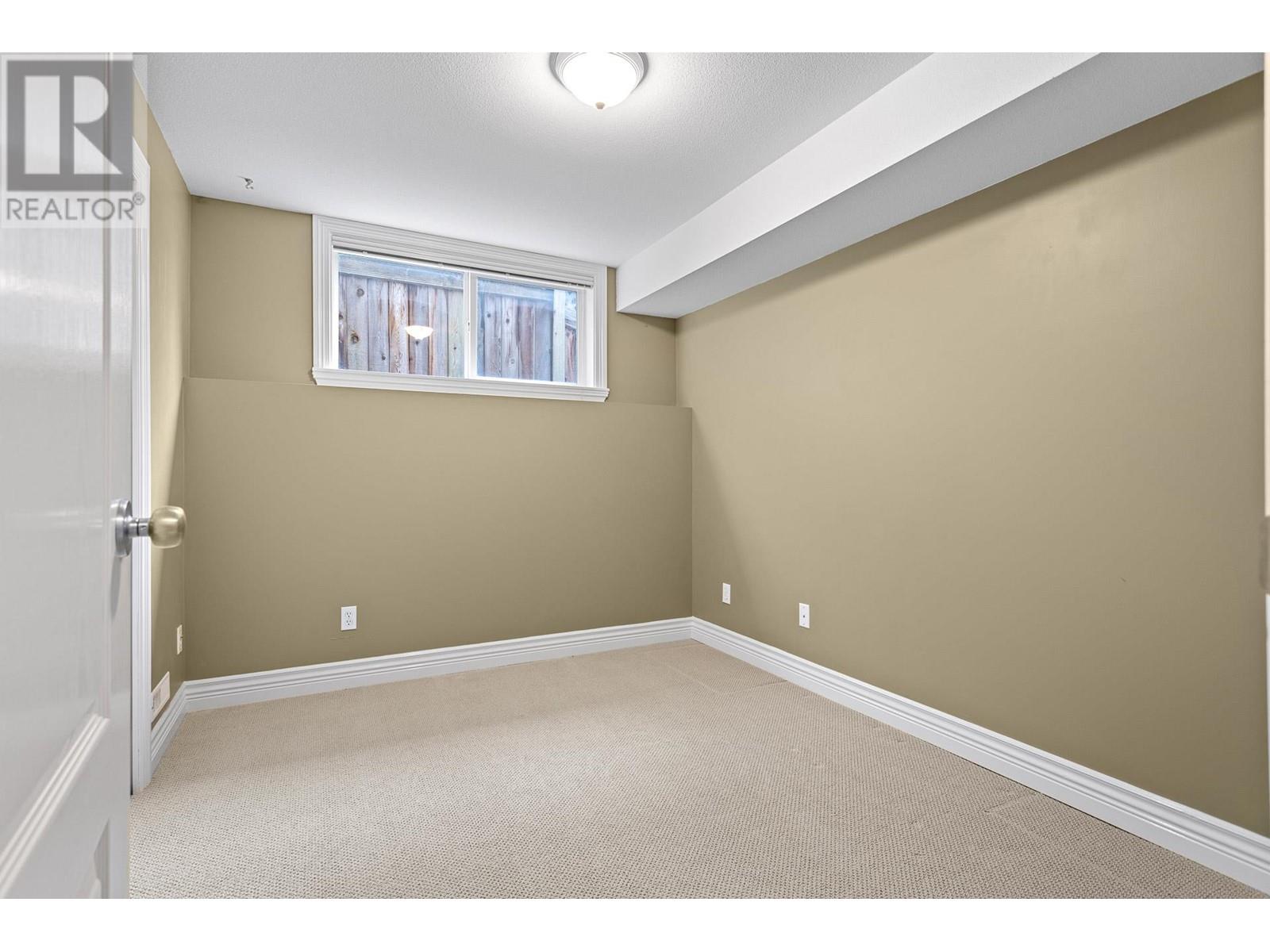 3040 Sienna Court, Coquitlam, British Columbia  V3E 3N7 - Photo 34 - R2988626