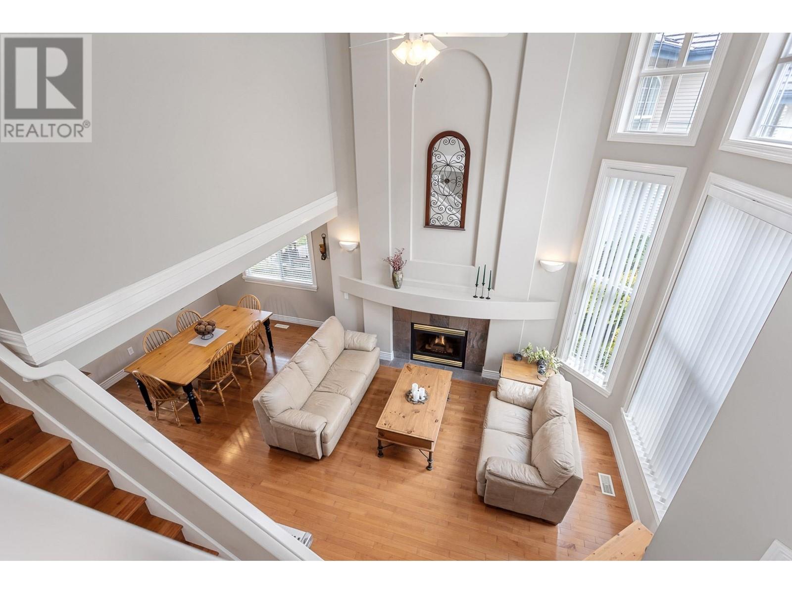 3040 Sienna Court, Coquitlam, British Columbia  V3E 3N7 - Photo 7 - R2988626