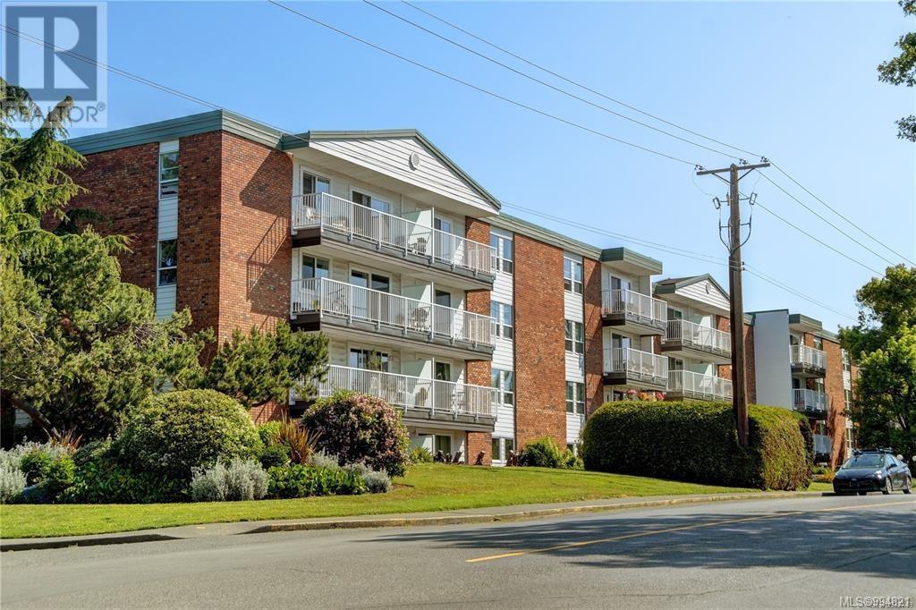 Property at 111 900 Tolmie Ave image 4