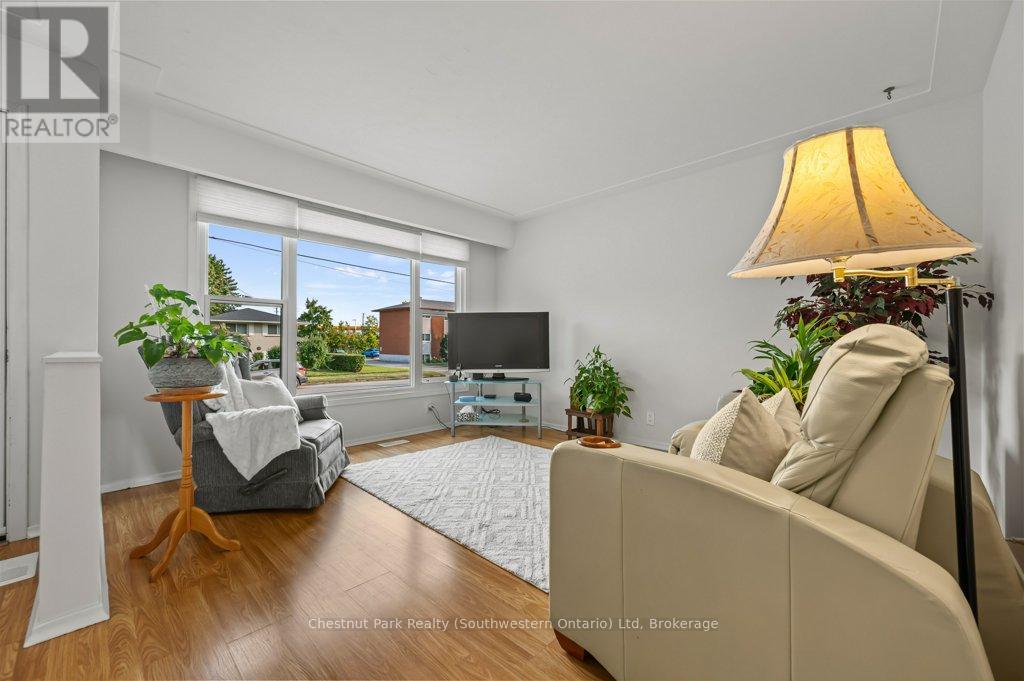66 June Avenue, Guelph (Riverside Park), Ontario  N1H 1J1 - Photo 13 - X12072532